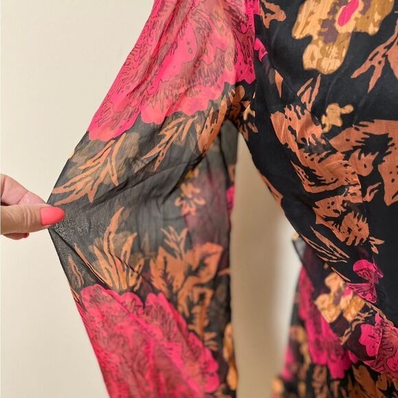 Anthropologie  Black Motif Open Back Floral Chiffon
Dress size SP NWOT - Picture 8 of 13
